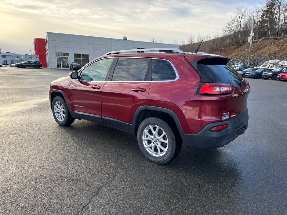 2014 Jeep Cherokee North-5