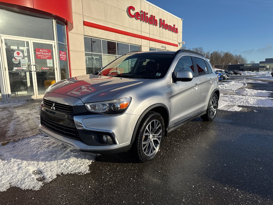 2016 Mitsubishi RVR SE-0