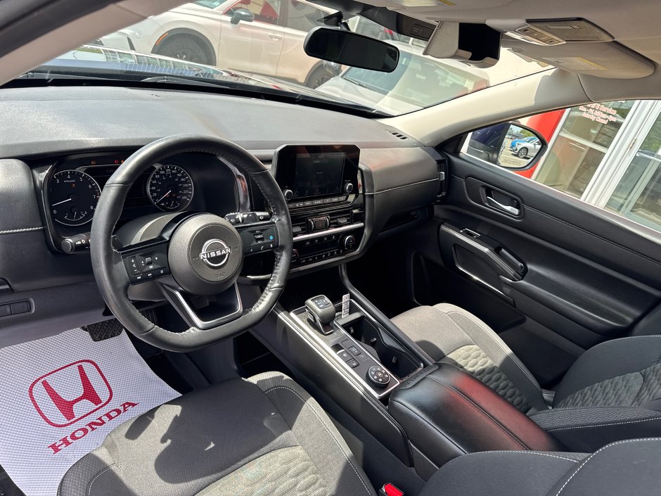 2022 Nissan Pathfinder S-12