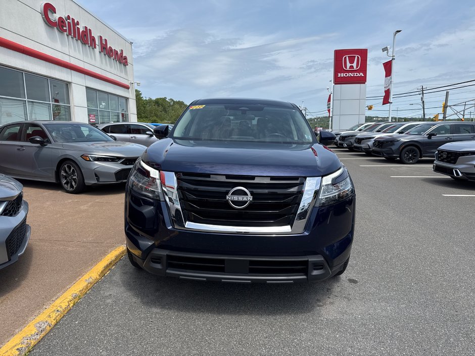 2022 Nissan Pathfinder S-1