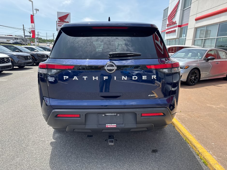 2022 Nissan Pathfinder S-5