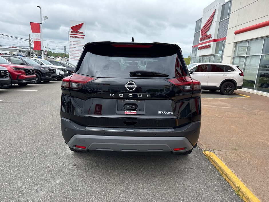 2022 Nissan Rogue SV-5