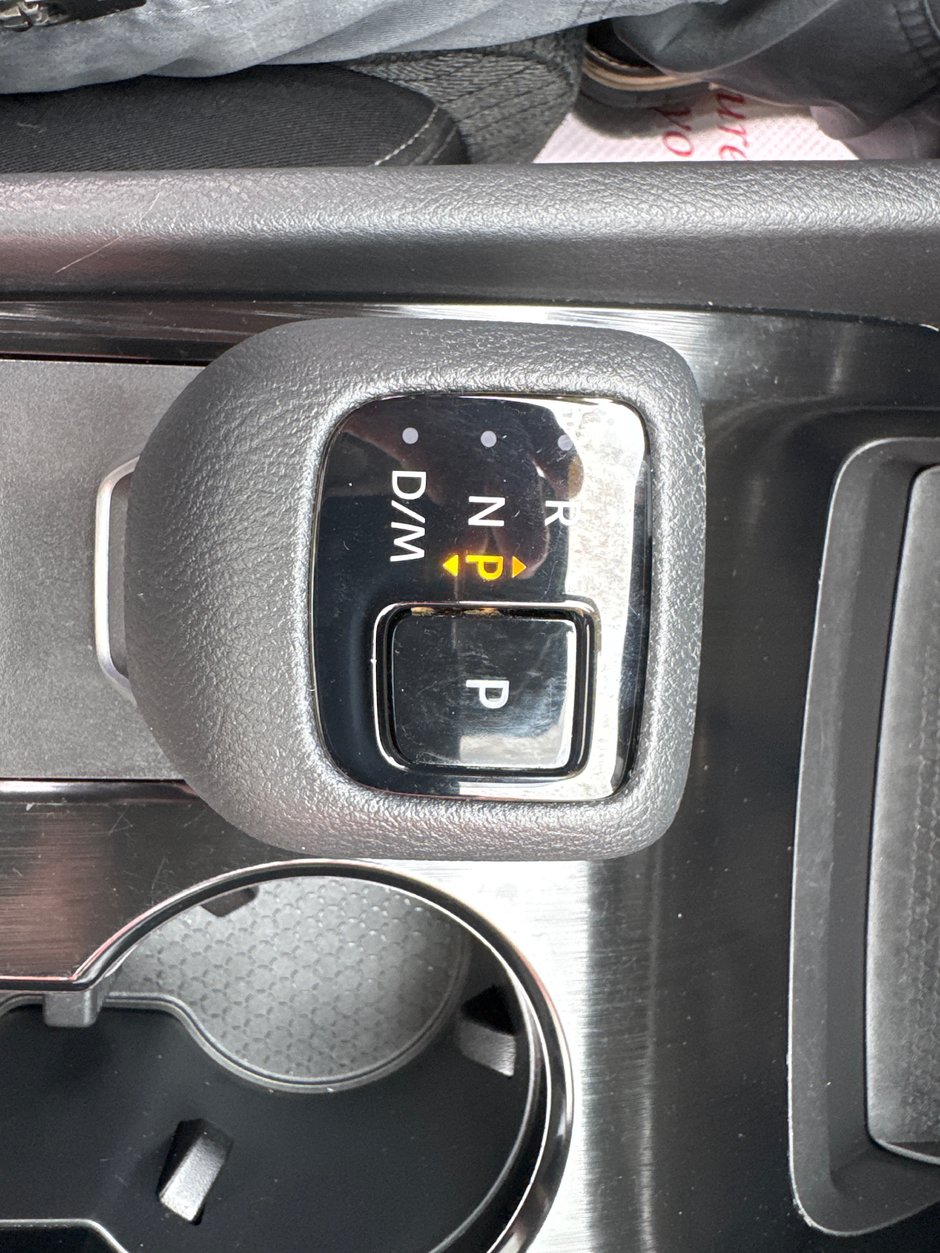 2022 Nissan Rogue SV-25