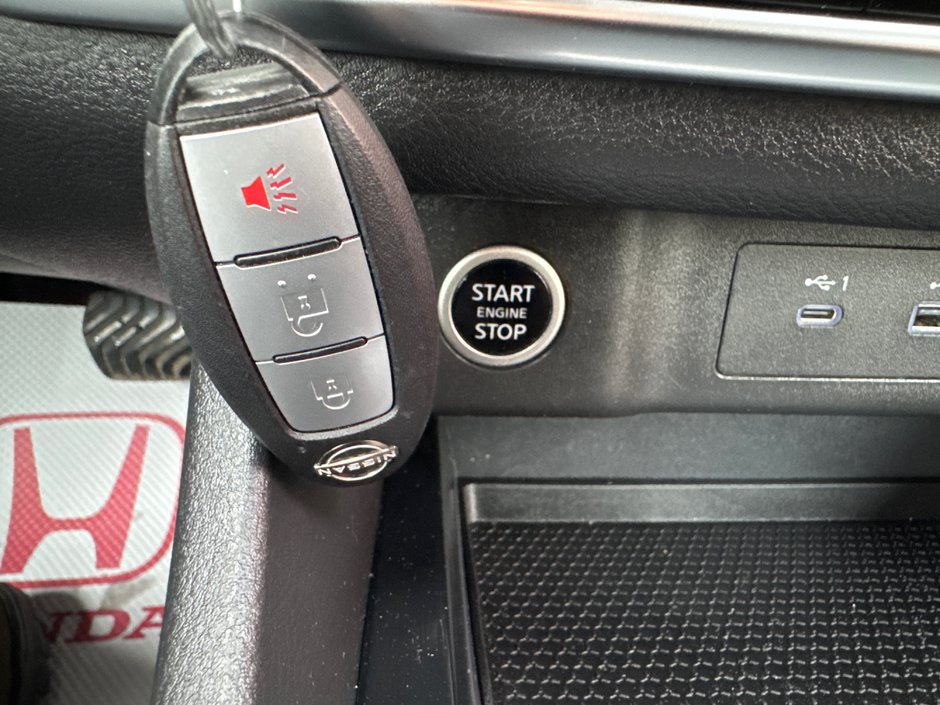 2022 Nissan Rogue S-21