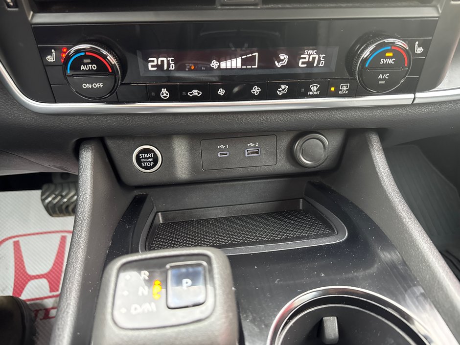 2022 Nissan Rogue S-18