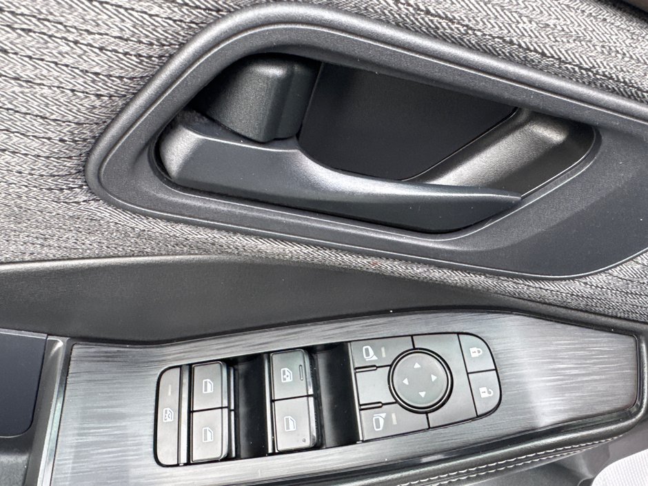 2022 Nissan Rogue S-12