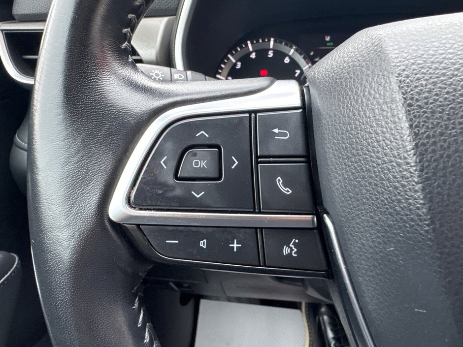 2021 Toyota Highlander XLE-31