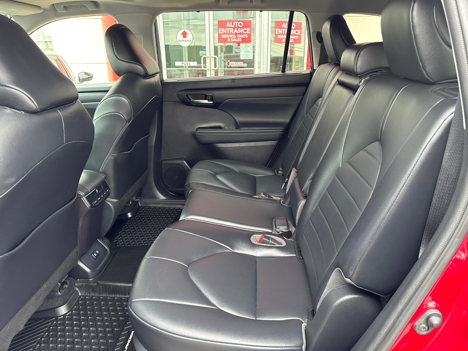 2021 Toyota Highlander XLE-10