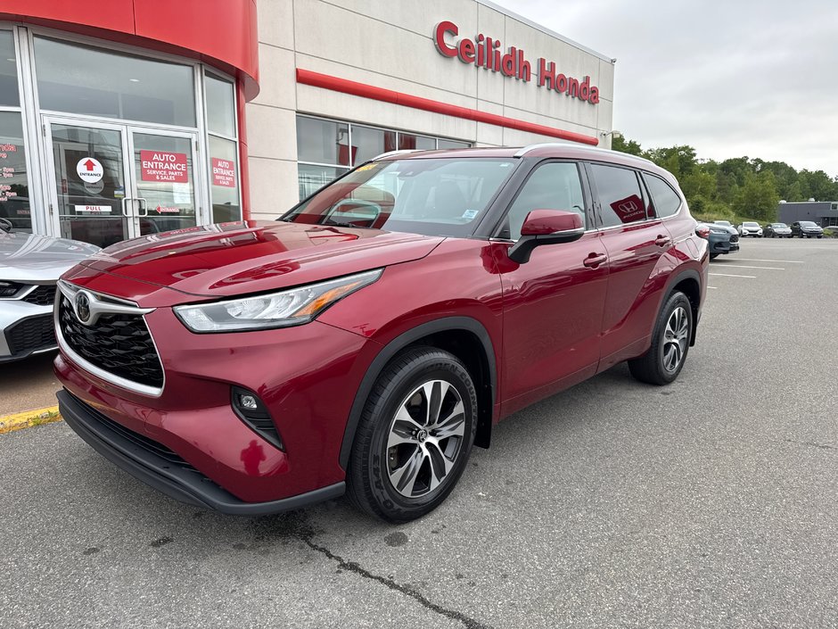 2021 Toyota Highlander XLE-0