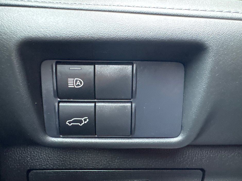 2021 Toyota Highlander XLE-18