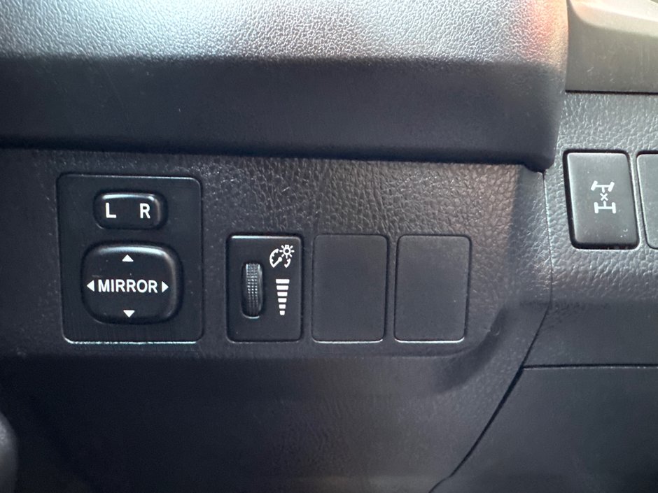 2016 Toyota RAV4 LE-14