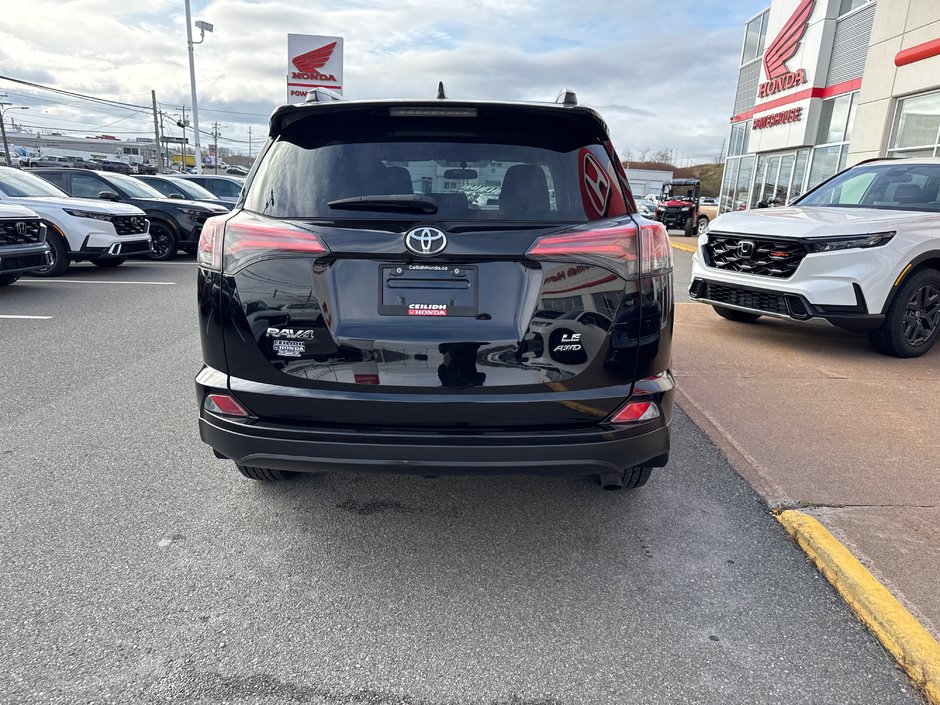 2016 Toyota RAV4 LE-6