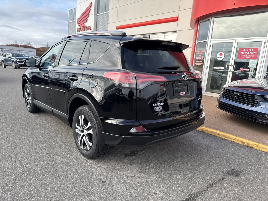 2016 Toyota RAV4 LE-5