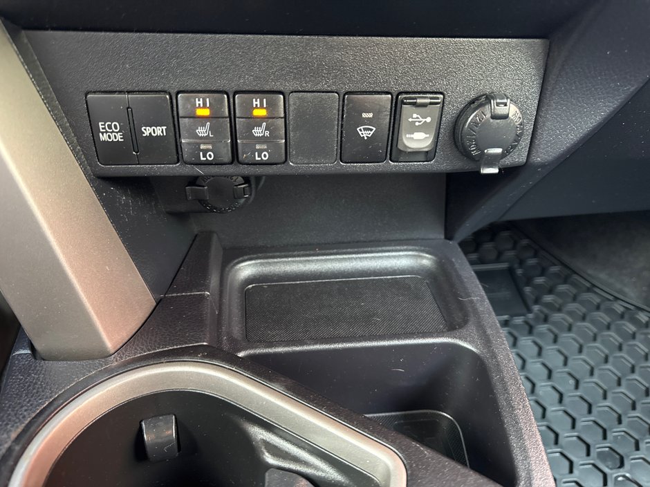 2016 Toyota RAV4 LE-20