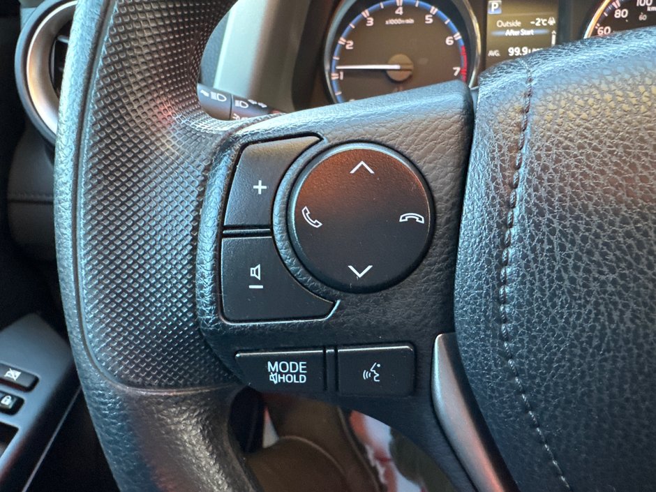 2017 Toyota RAV4 LE-11