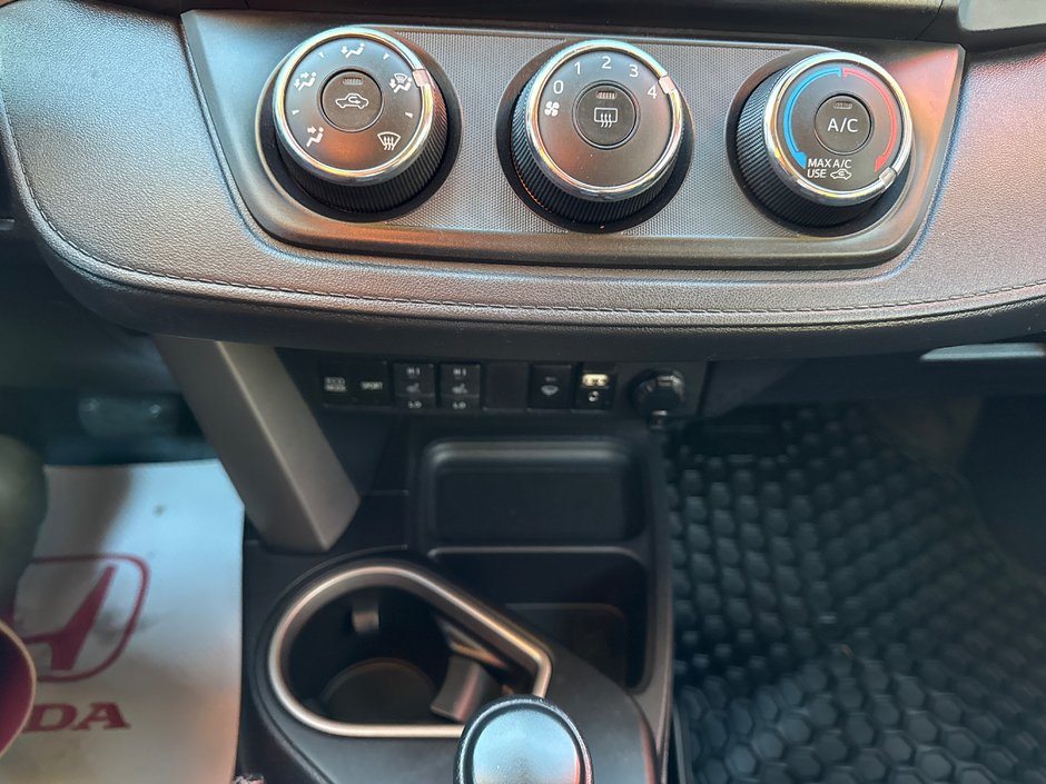 2017 Toyota RAV4 LE-16