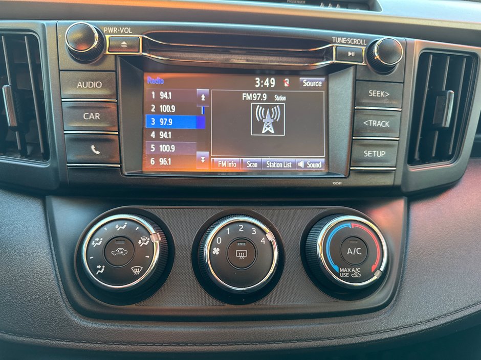 2017 Toyota RAV4 LE-14