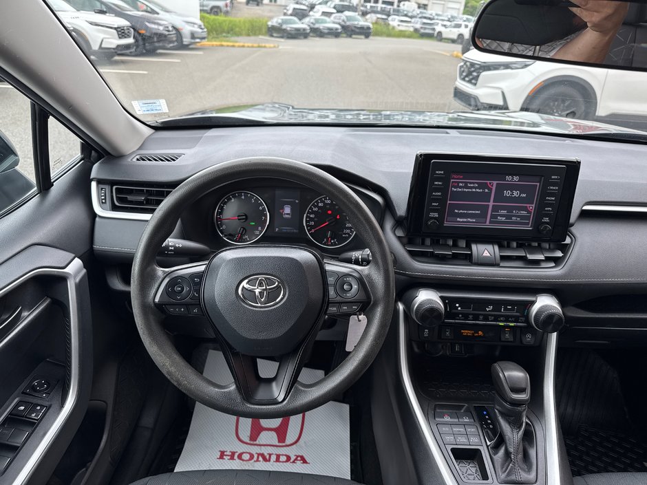 2021 Toyota RAV4 LE-8