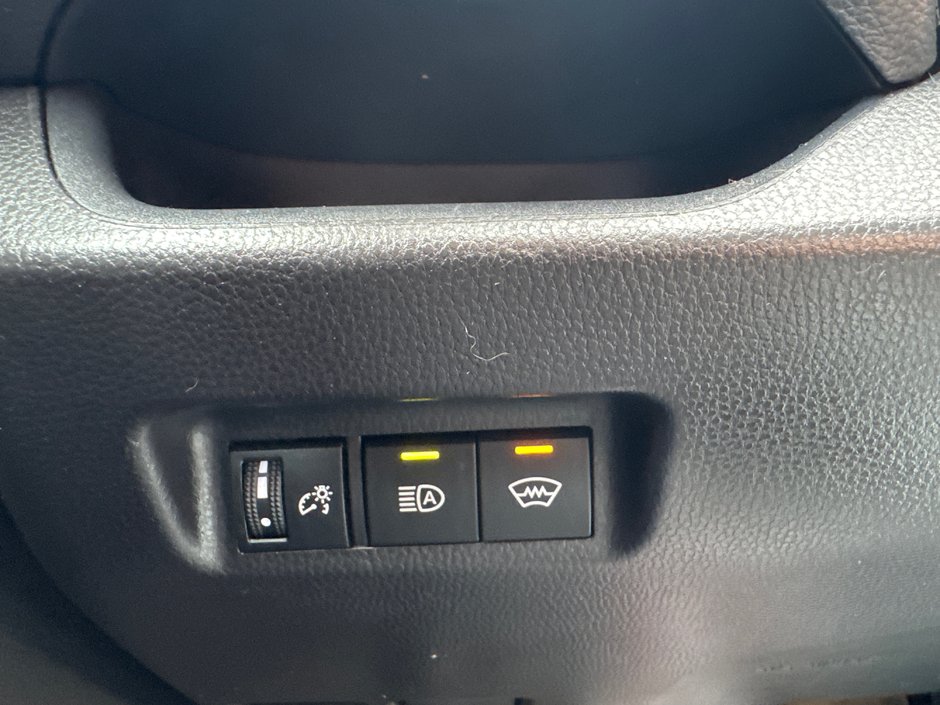 2024 Toyota RAV4 LE-13