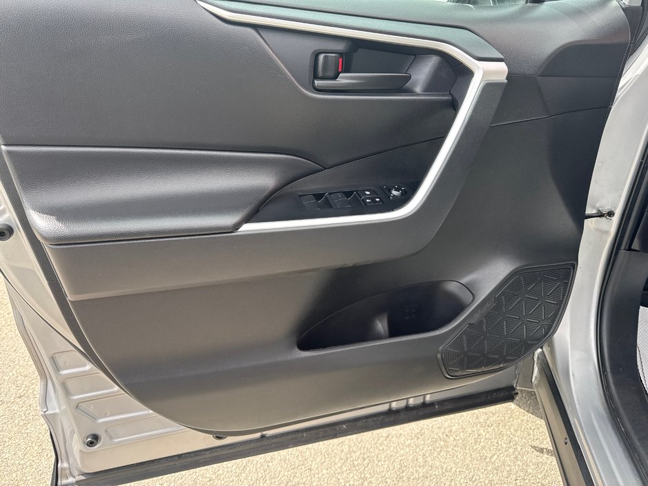 2024 Toyota RAV4 LE-11