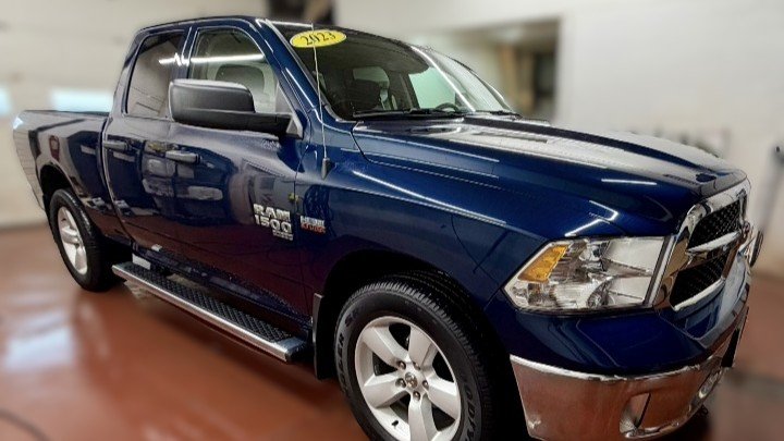 Ram 1500 Classic Tradesman Quad Cab 4x4 2023 à Montague, Île-du-Prince-Édouard