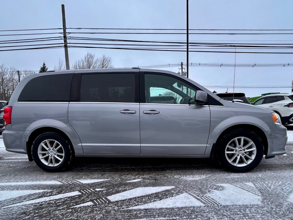 2019 Dodge Grand Caravan SXT Premium Plus-2
