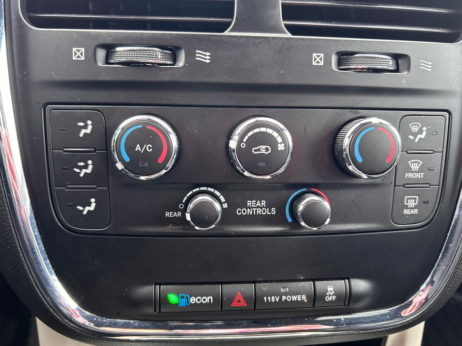 2019 Dodge Grand Caravan SXT Premium Plus-35