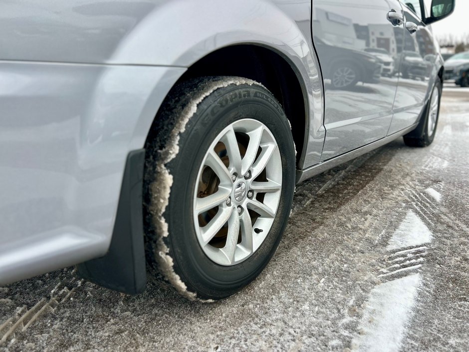 2019 Dodge Grand Caravan SXT Premium Plus-7