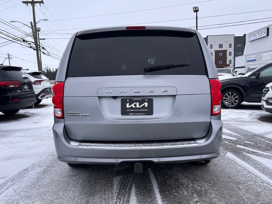 2019 Dodge Grand Caravan SXT Premium Plus-3