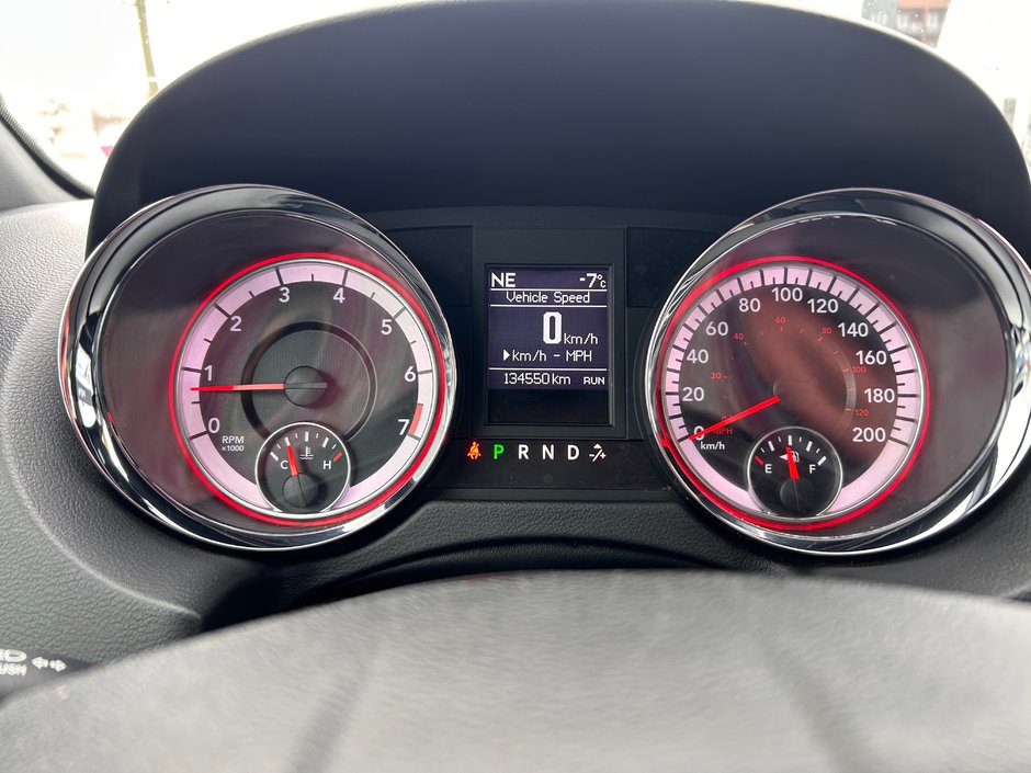 2019 Dodge Grand Caravan SXT Premium Plus-28