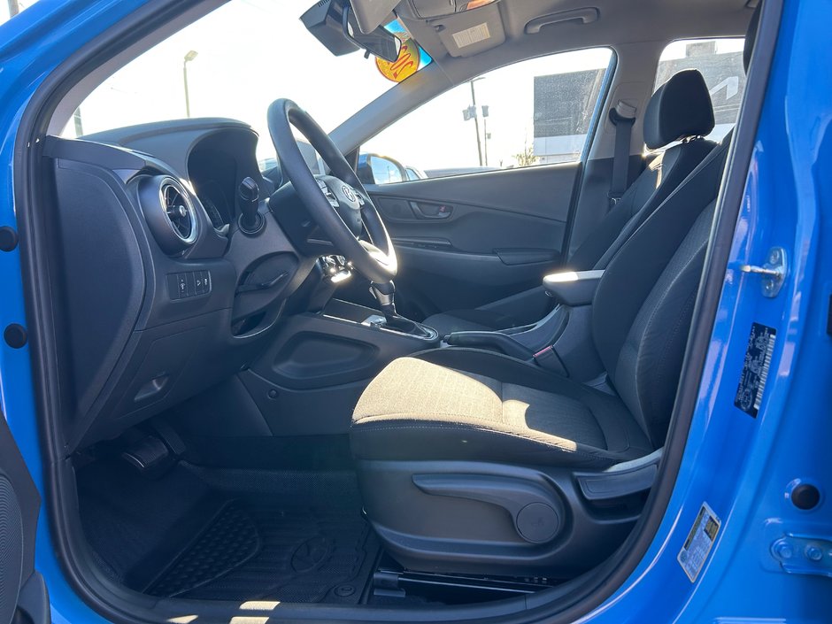 2022 Hyundai Kona Essential AWD-13