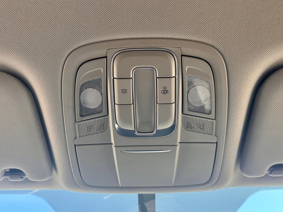 2019 Hyundai Santa Fe Essential-29