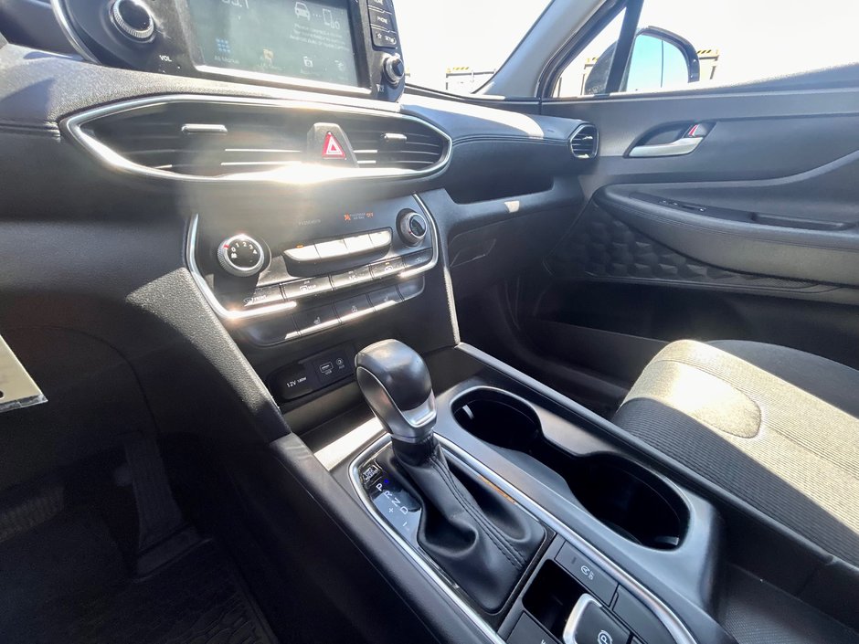 2019 Hyundai Santa Fe Essential-21