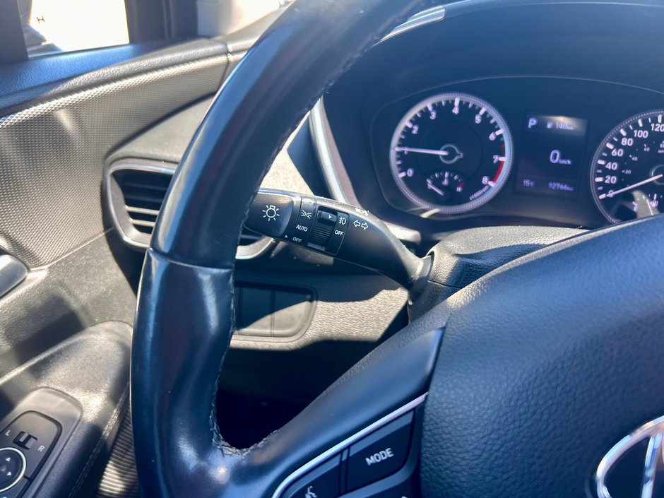 2019 Hyundai Santa Fe Essential-28