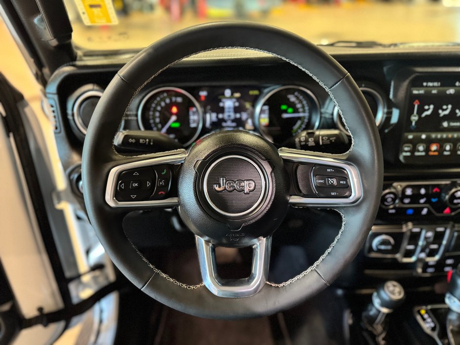2023 Jeep Wrangler 4xe Sahara 4x4-21