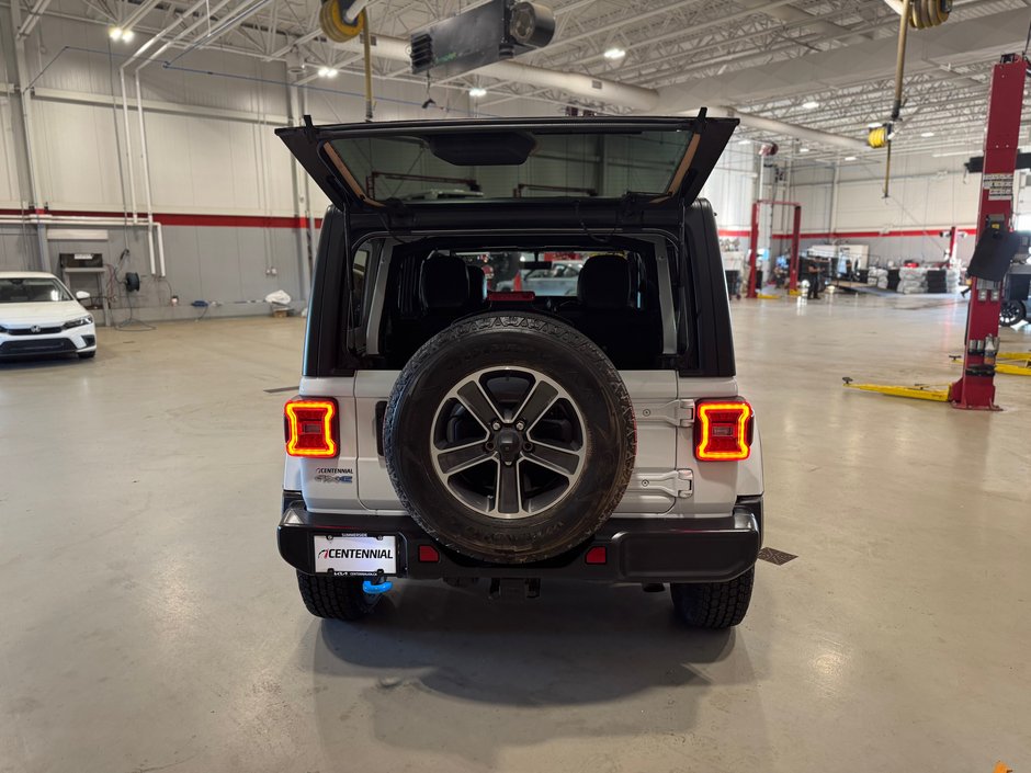 2023 Jeep Wrangler 4xe Sahara 4x4-13