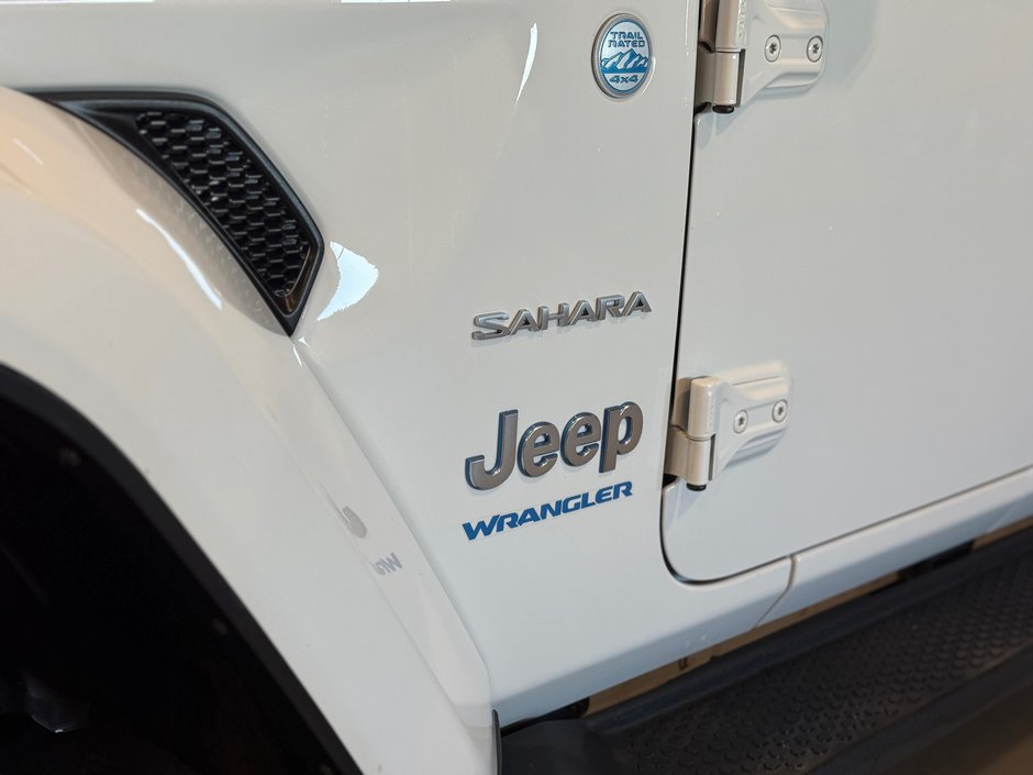 2023 Jeep Wrangler 4xe Sahara 4x4-10