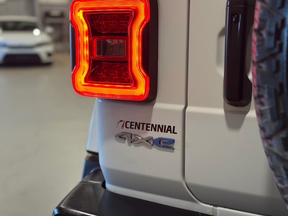 2023 Jeep Wrangler 4xe Sahara 4x4-11