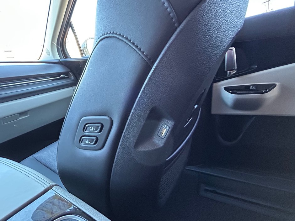 2023 Kia Carnival EX+-22