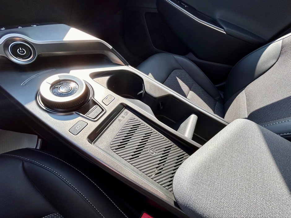 2024 Kia EV6 Land AWD-35