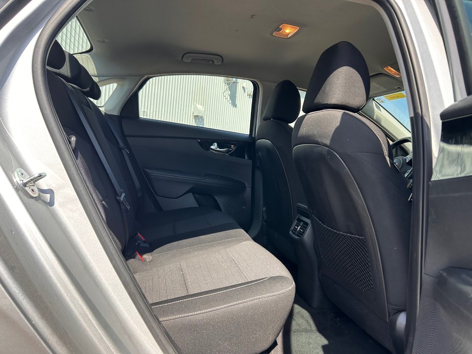 2020 Kia Forte EX-12