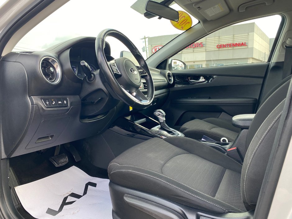 2020 Kia Forte EX-11