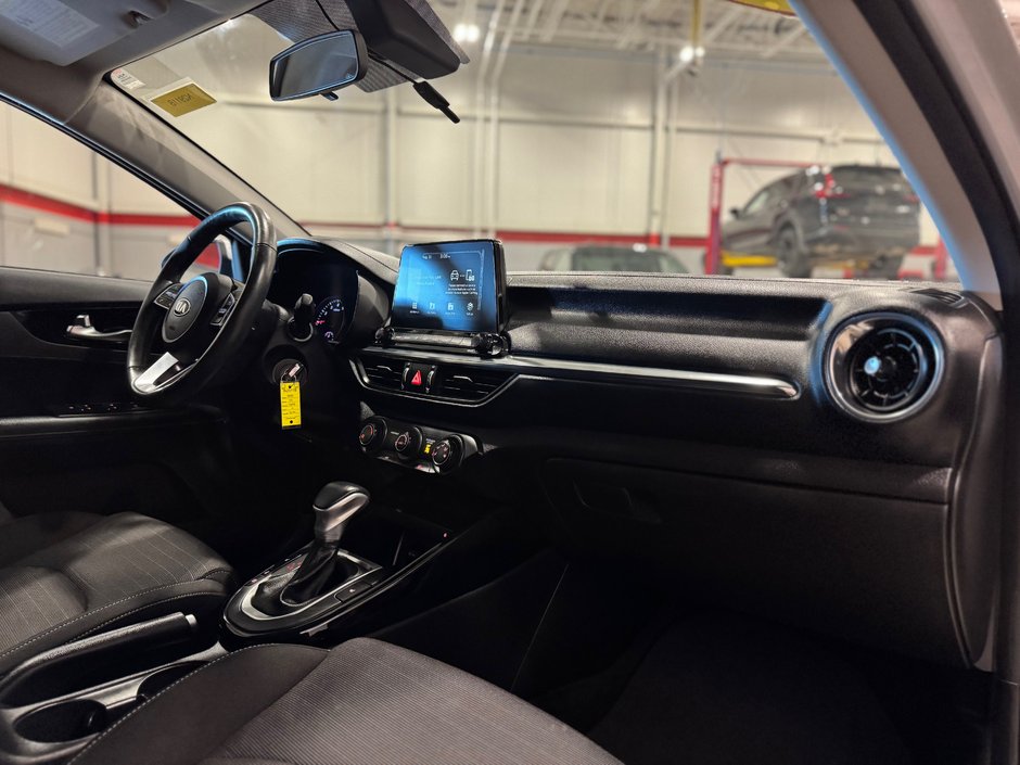 2020 Kia Forte EX-17