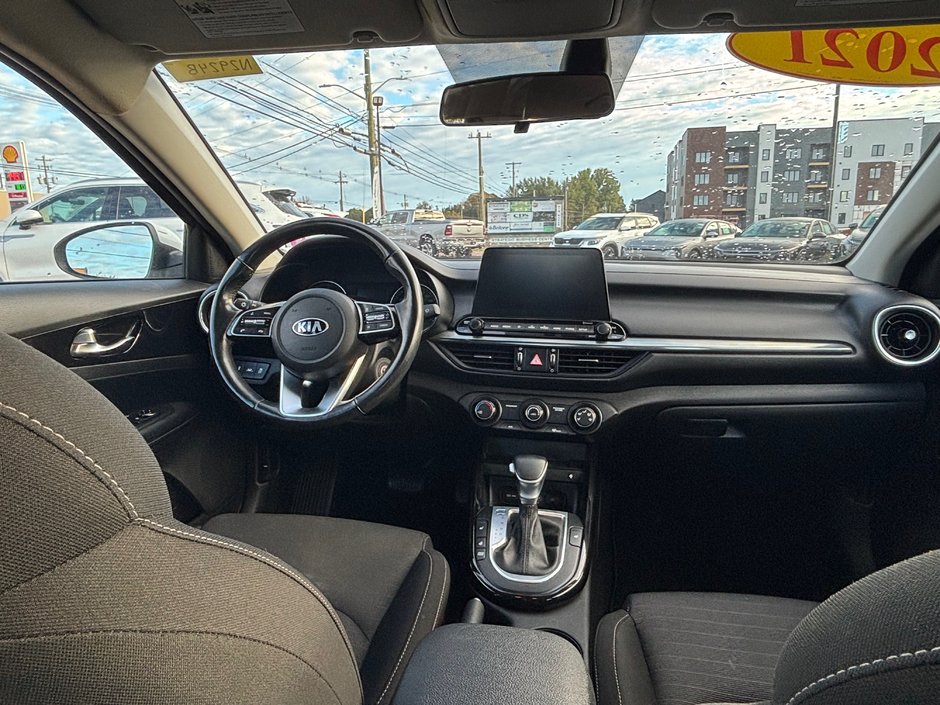 2021 Kia Forte EX-17