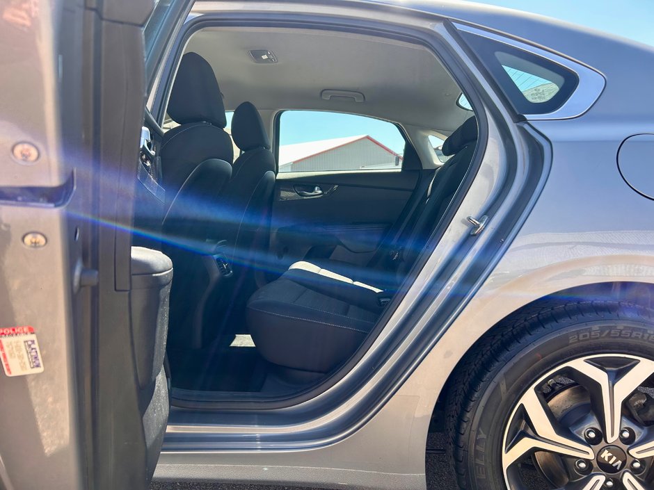 2021 Kia Forte EX-14