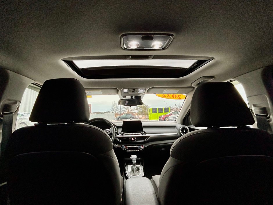 2022 Kia Forte EX Premium-17