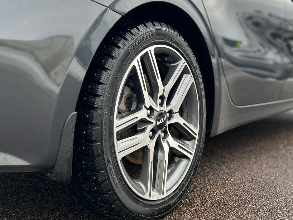 2022 Kia Forte EX Premium-9