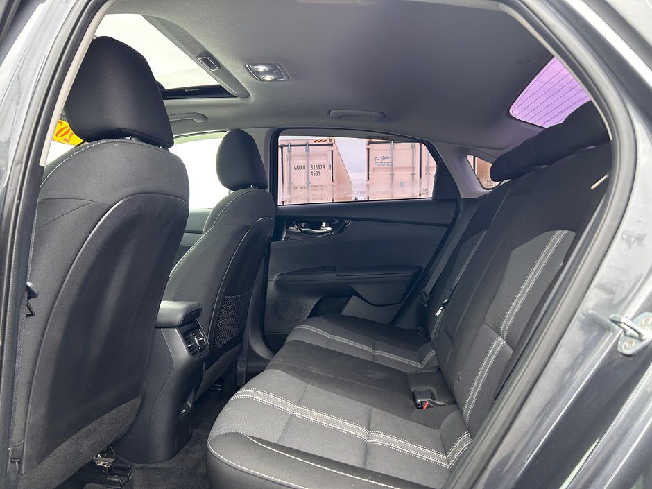 2022 Kia Forte EX Premium-16