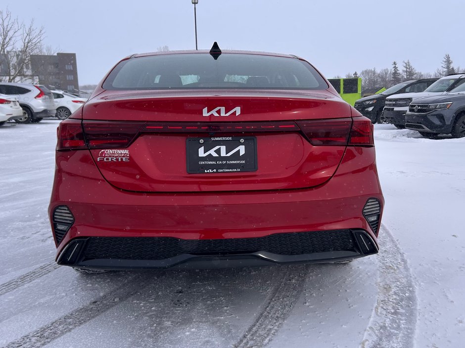 2022 Kia Forte EX-5