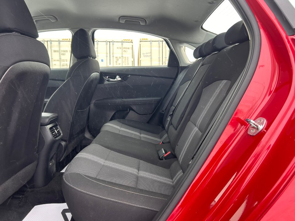 2022 Kia Forte EX-14